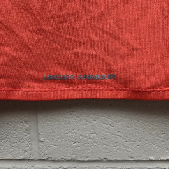 Bundle- Under Armor- Woman's- Heat Gear Tee (XS) & Duplicity Reversible Bra - Picture 9 of 16